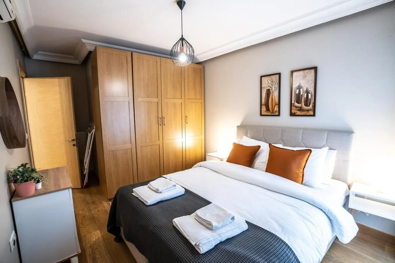 Full Apartment Near Osmanbey Metro Nianta Stambuł
