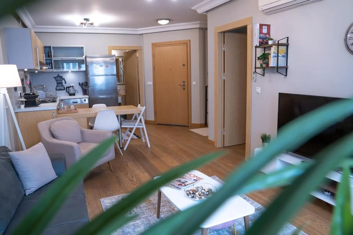 Full Apartment Near Osmanbey Metro Nianta Istanbul